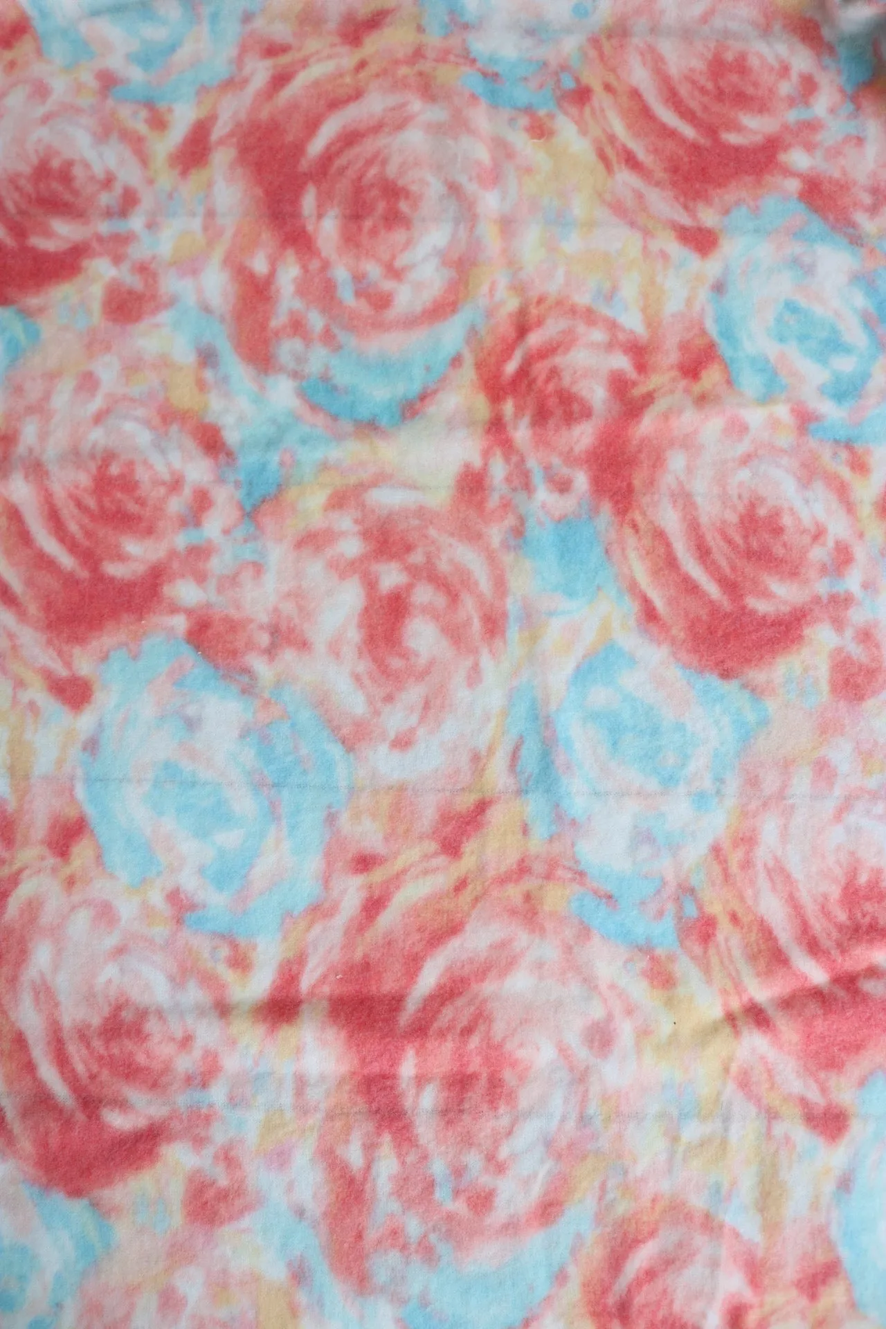 4YD 20IN REMNANT; Coral & Aqua Brushed Roses Alpaca Soft Brushed Sweater Knit
