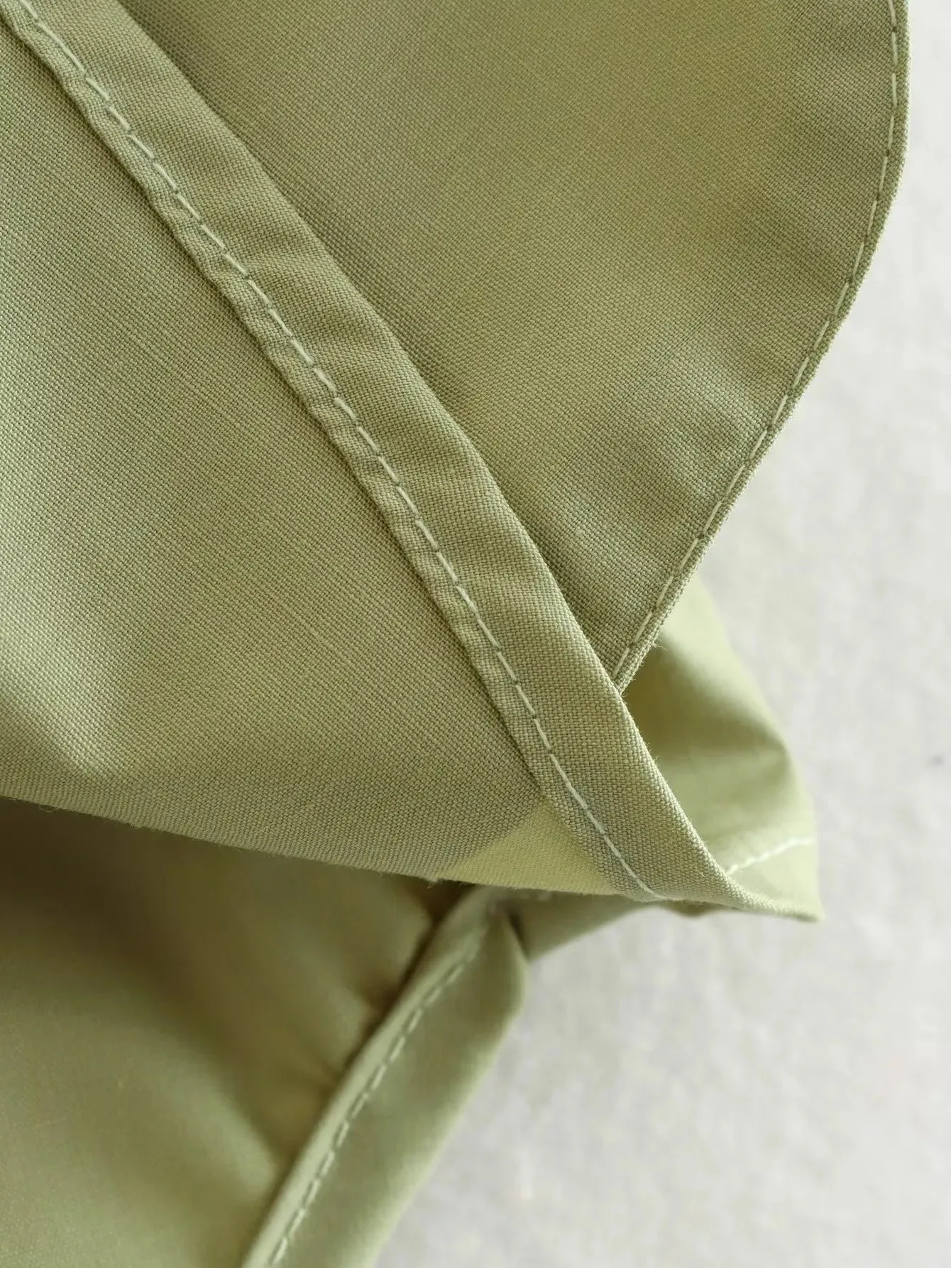 Cropped Sleeveless Shirt
