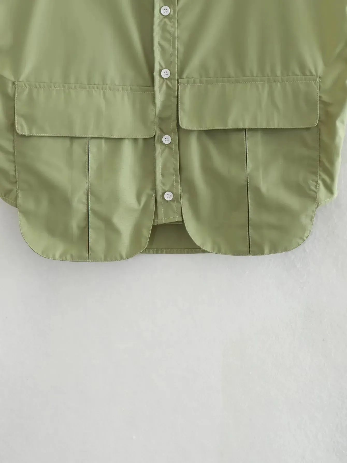 Cropped Sleeveless Shirt