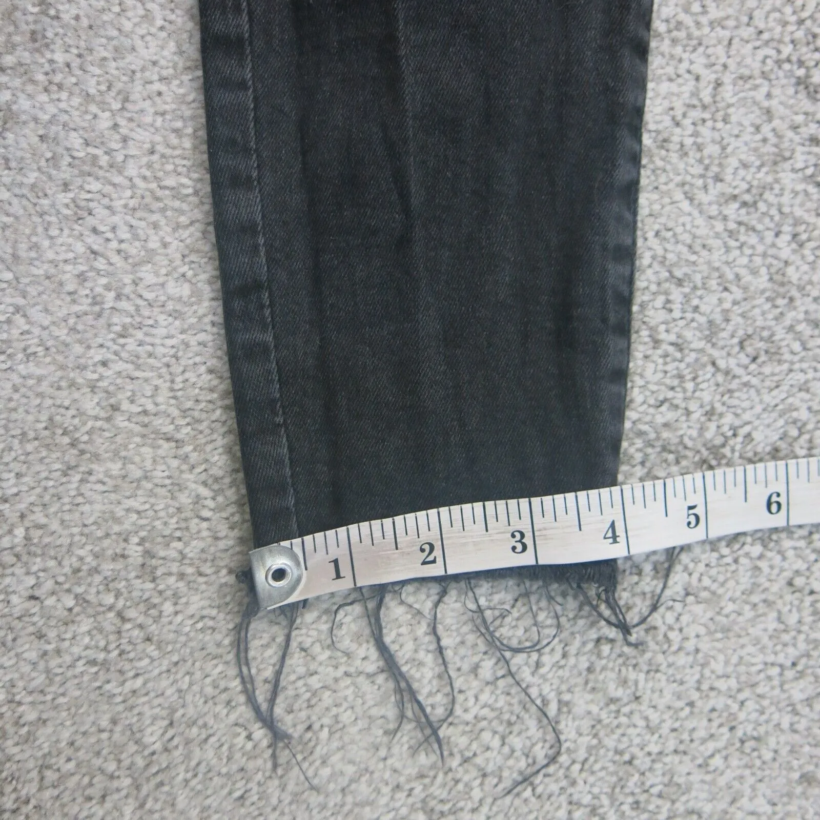 Forever 21 Womens Jeans Skinny Leg Raw Hem Denim Stretch Mid Rise Black Size 26