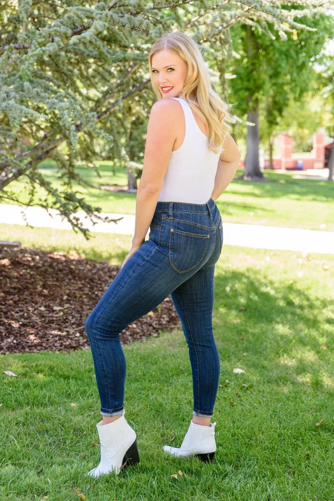Hazel Blues® | Piper Pull-On Skinny Jeans