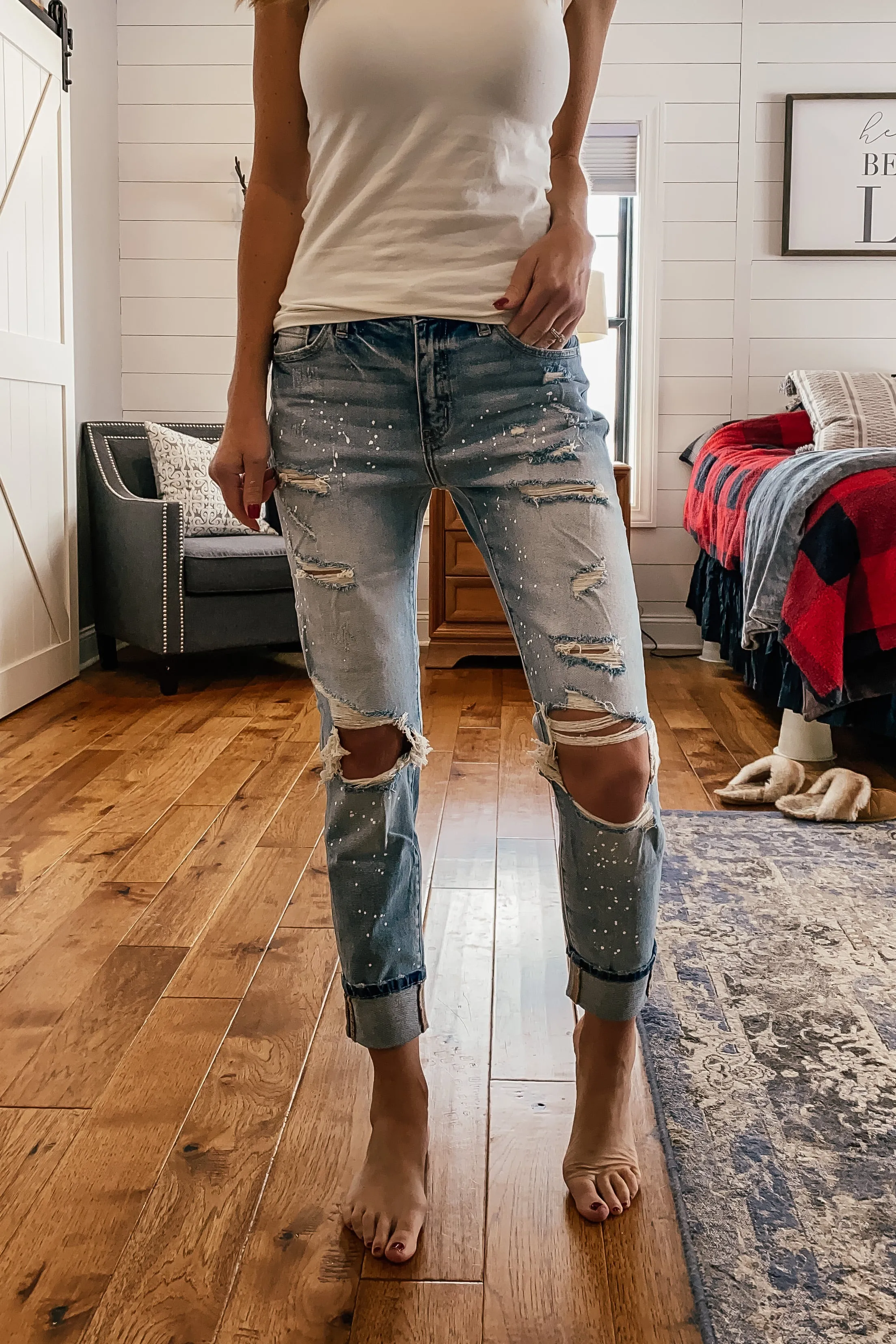 Knee Ripped Boyfriend Kancans - READ SIZING & Look at pictures!