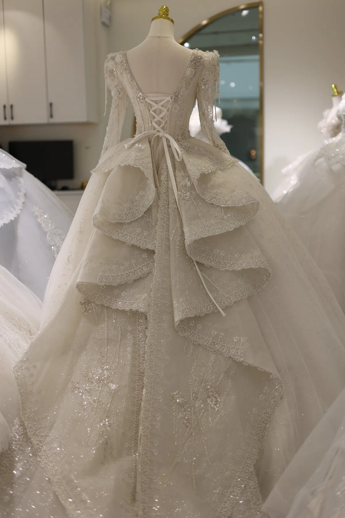 Luxury 3D Floral Lace Long Sleeves Ball Gown Wedding Dress RS007