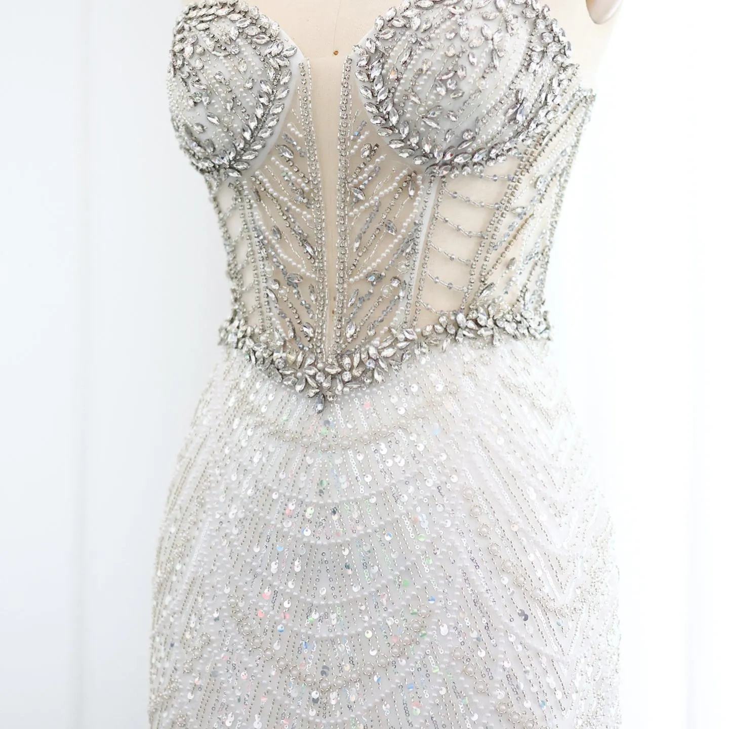 Luxury Crystal Nude Strapless Evening Dress SS223