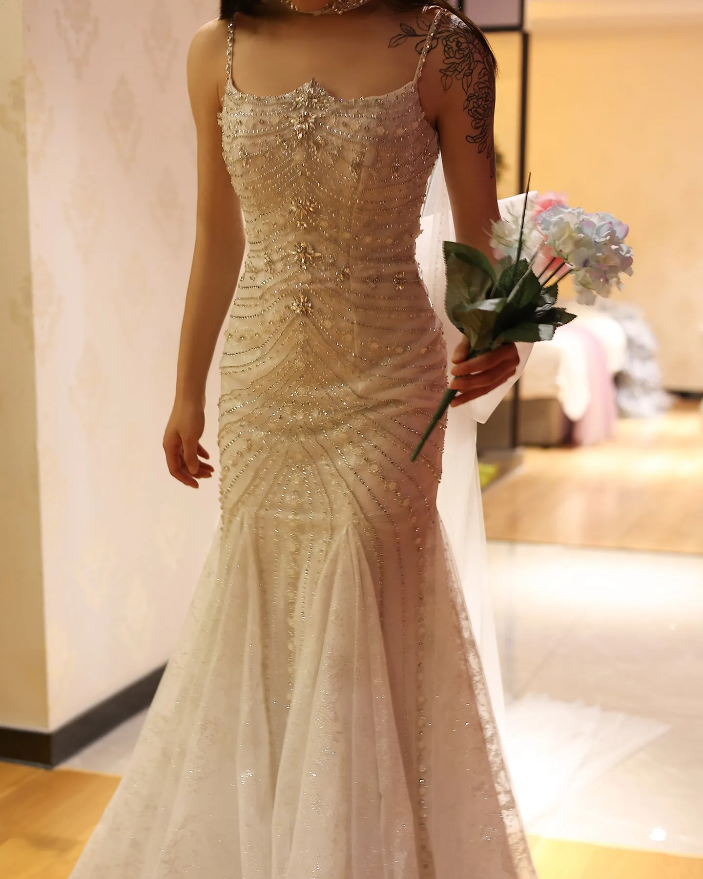 Luxury Crystal White Mermaid Wedding Dress with Bow Cape SS527
