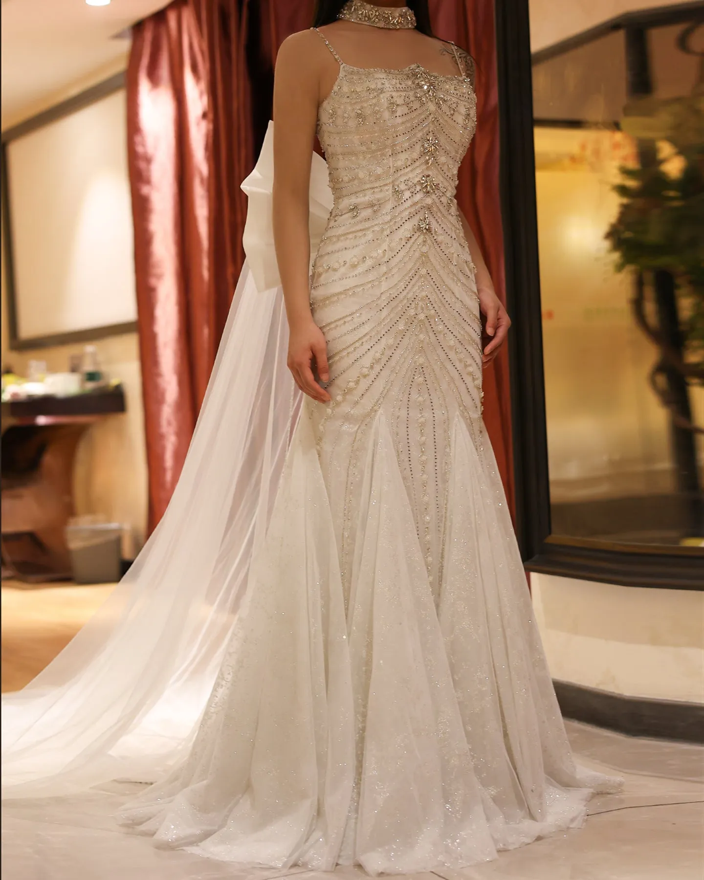 Luxury Crystal White Mermaid Wedding Dress with Bow Cape SS527