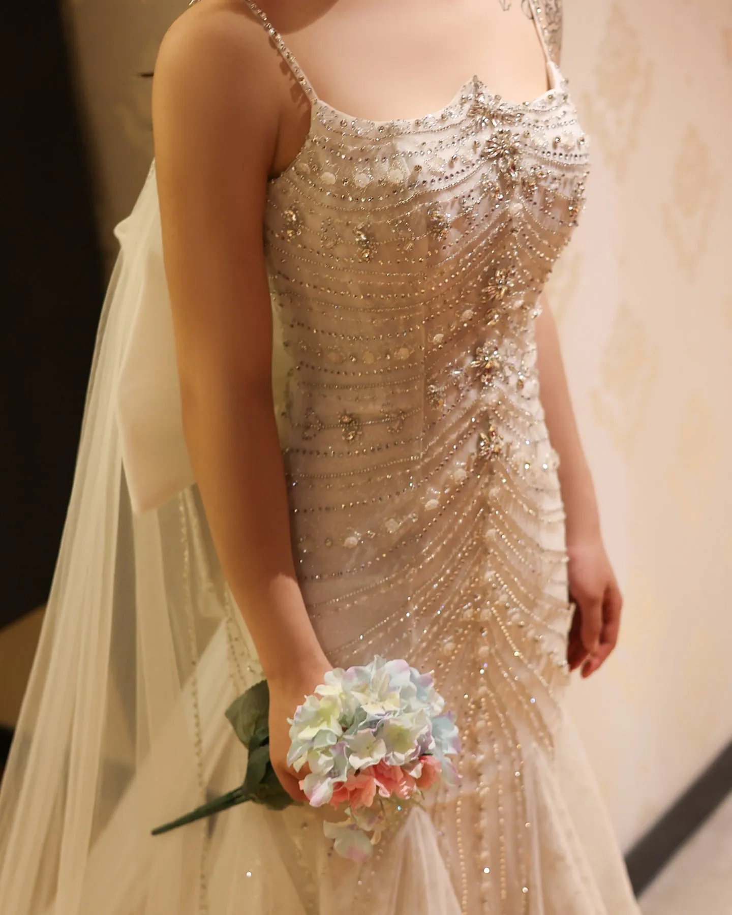 Luxury Crystal White Mermaid Wedding Dress with Bow Cape SS527