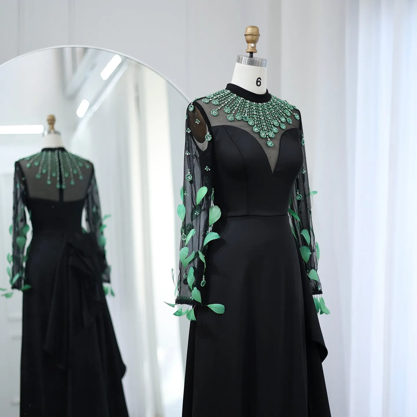 Luxury Feathers Black Long Sleeves Evening Dress SS457