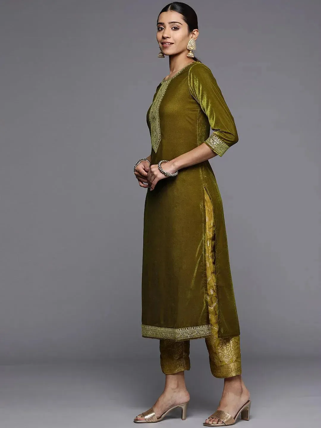 Olive Yoke Design Velvet Straight Kurta With Dupatta