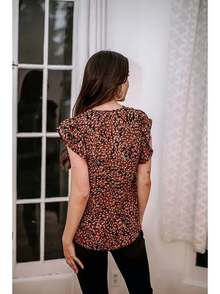 V-Neck Ruffle Blouse| Guadalupe and Onyx